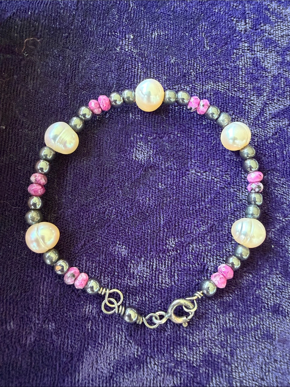 Vintage 925 sterling silver bracelet with natural pearls and pink ruby gemstone